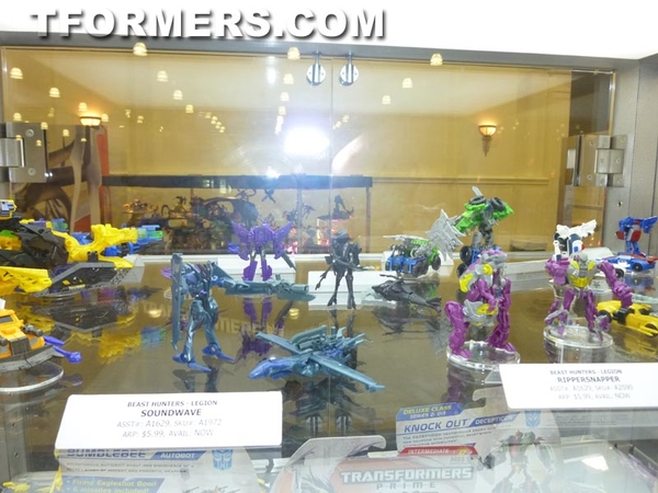 Transformers=botcon 2013 Generatations Prime Paltinum  (362 of 424)